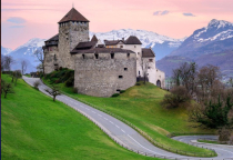 LIECHTENSTEIN- VƯƠNG QUỐC RĂNG GIẢ CỦA THẾ GIỚI LIECHTENSTEIN- VƯƠNG QUỐC RĂNG GIẢ CỦA THẾ GIỚI